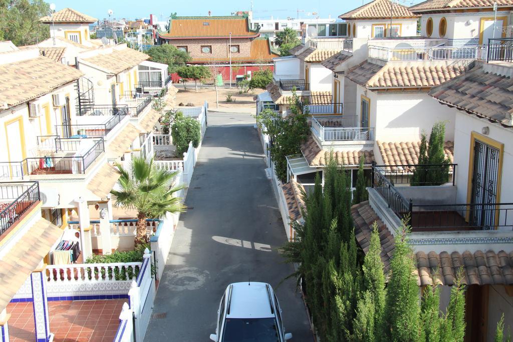 Holiday Home Torre De Pisa Torrevieja Room photo